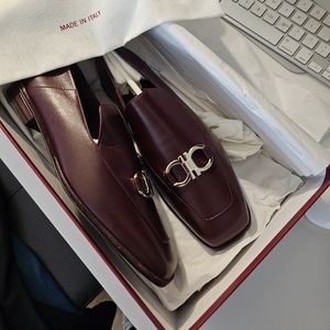 SOLD Salvatore Ferragamo Gancini Leather Burgundy Loafer Size 6 B BRAND NEW
